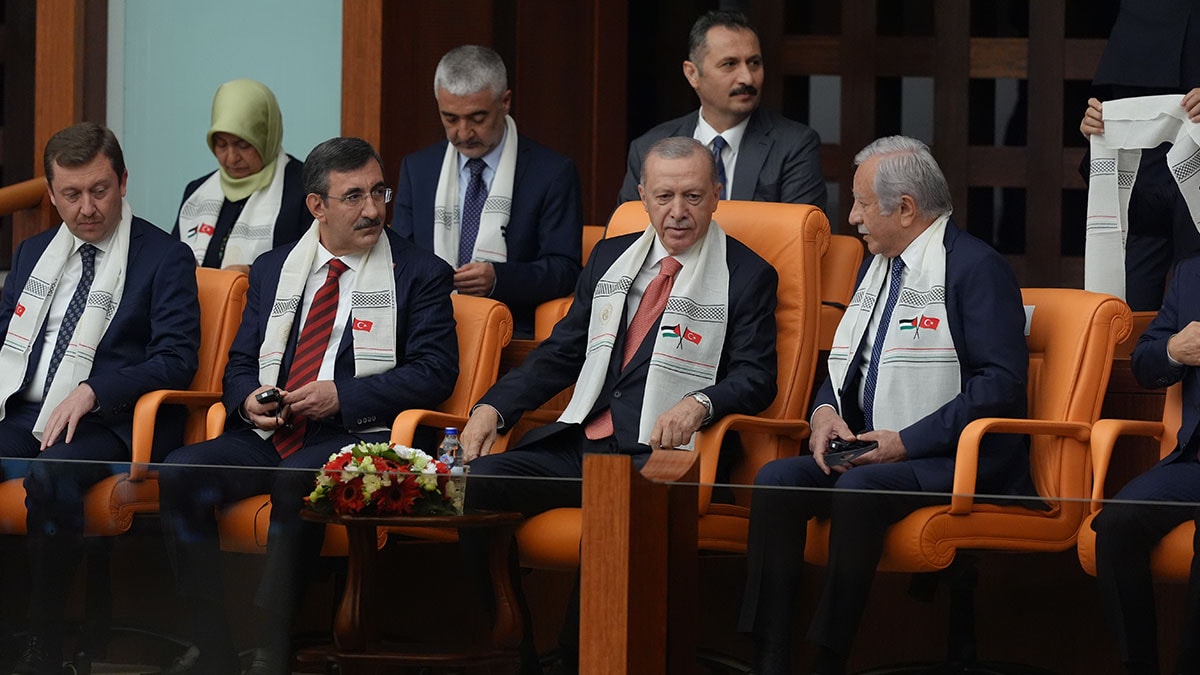 Mahmud Abbas, TBMM’de konuştu: 'Ya zafer ya şehadet!' 5 Mahmud Abbas, TBMM’de konuştu: 'Ya zafer ya şehadet!'