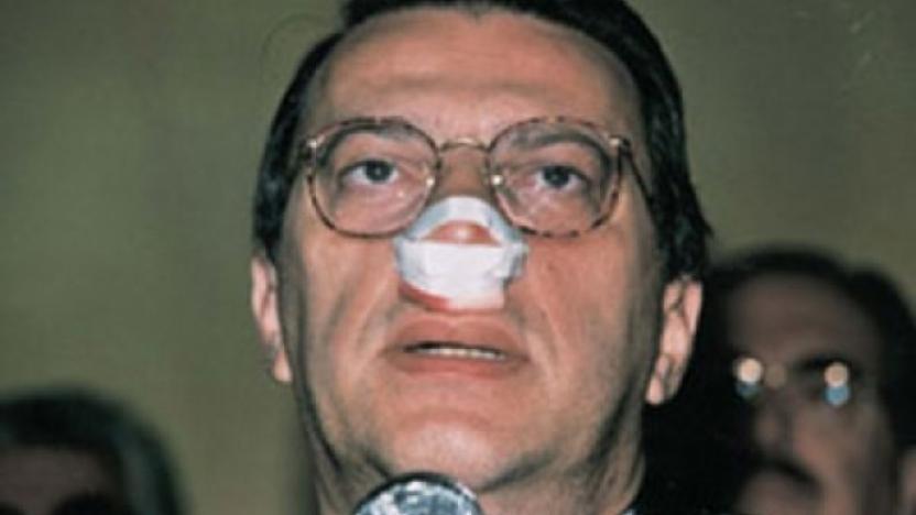 Akit’ten Özgür Özel manşeti: Filmi bırak gerçeği söyle!