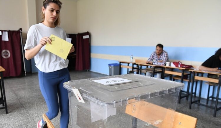 Metropoll Araştırma: AK Parti oyları 2002’den bu yana en düşük seviyede 1 Metropoll Araştırma: AK Parti oyları 2002’den bu yana en düşük seviyede