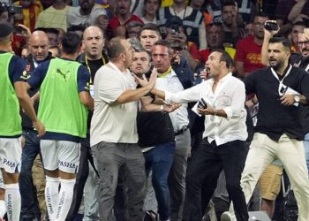 Ali Koç’tan Göztepe’deki olaylarla ilgili ilk açıklama: Aynı 3 Temmuz süreci gibi