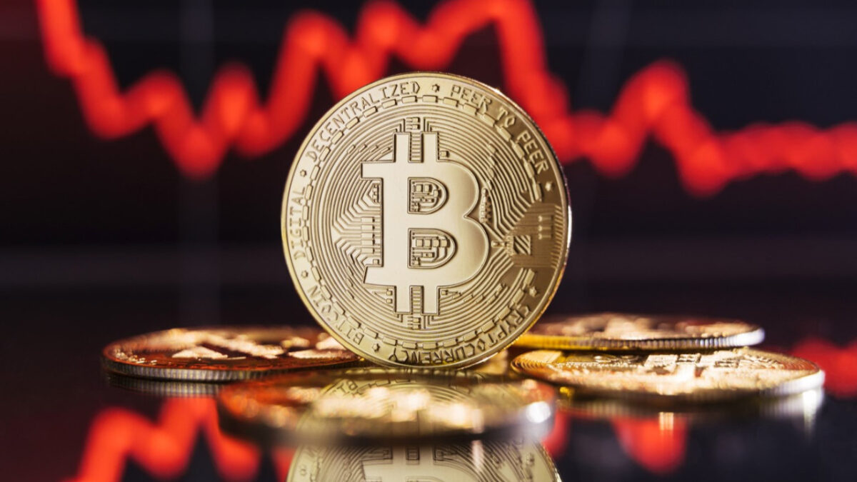 Trump mı Harris mi? Anketlerde fark açıldı, Bitcoin sert düştü 2 Trump mı Harris mi? Anketlerde fark açıldı, Bitcoin sert düştü