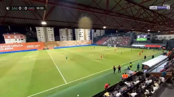 TRT ve BeIN SPORTS’da skandal: Maç yayını cep telefonu ile verildi
