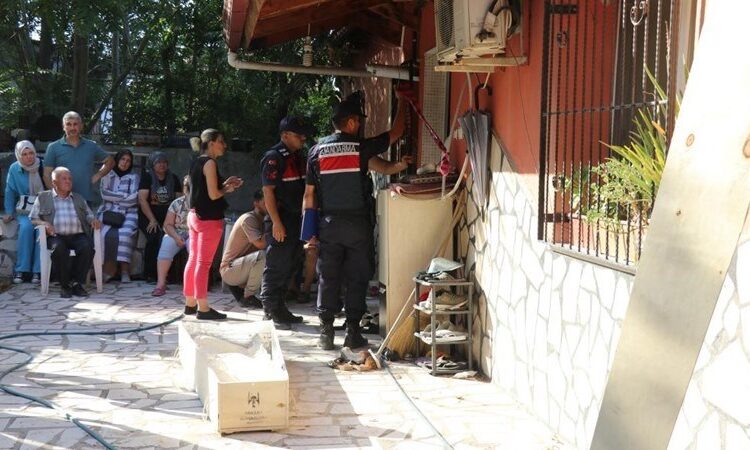 Denizli'de 15 yaşında bir çocuk, av tüfeğiyle öldürülmüş olarak bulundu 1 Denizli’de 15 yaşında bir çocuk, av tüfeğiyle öldürülmüş olarak bulundu
