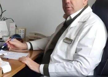 Saldırıya uğrayan hekim mesleği bıraktı: "Bakanlık seyirci kaldı" 9 Saldırıya uğrayan hekim mesleği bıraktı: “Bakanlık seyirci kaldı”
