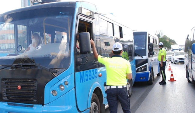 ‘Para üstü’ tarih oluyor; minibüslerde İstanbulkart dönemi