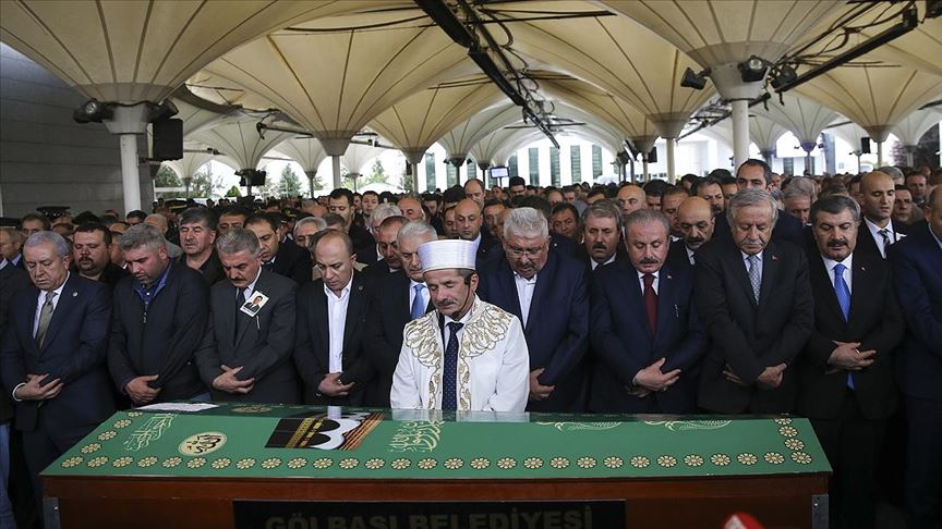 Halis Gül yazdı l Siyasilerin evlatlarıyla imtihanı 8 Halis Gül yazdı l Siyasilerin evlatlarıyla imtihanı
