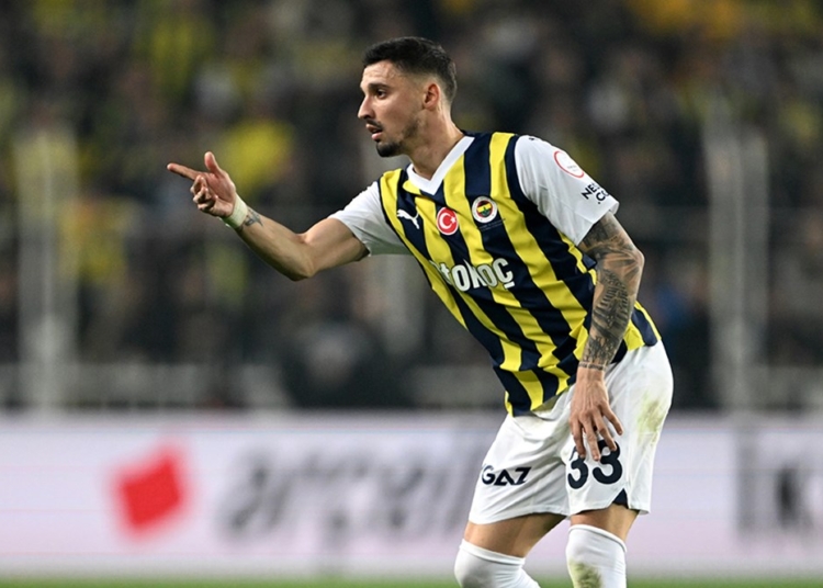 Fenerbahçe, Lugano maçı sonrası Krunic hakkındaki kararını verdi 1 Fenerbahçe, Lugano maçı sonrası Krunic hakkındaki kararını verdi