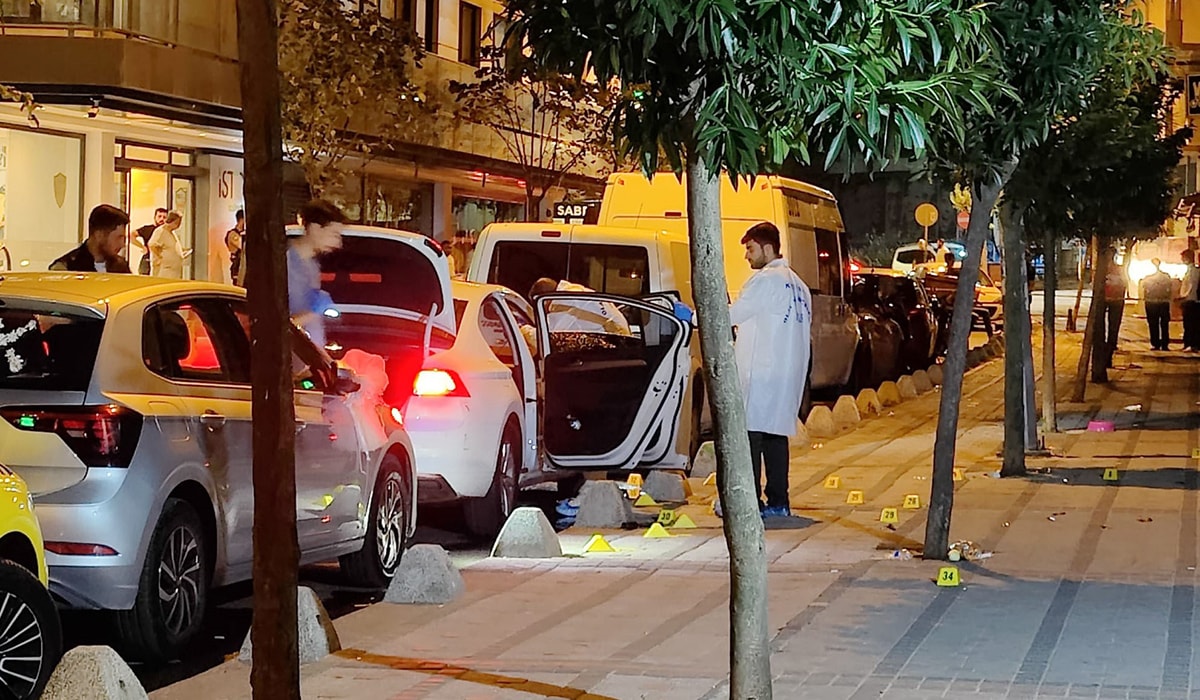 Filistinli iş adamına maskeli suikast girişimi, şoförü öldü 4 Filistinli iş adamına maskeli suikast girişimi, şoförü öldü