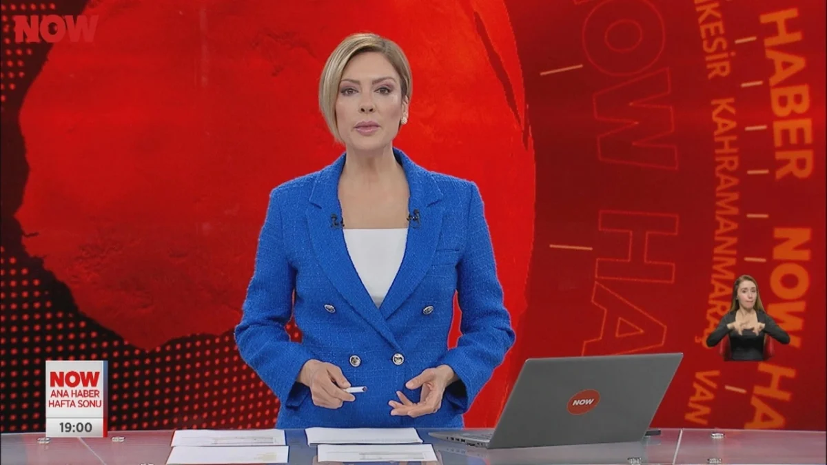 Gülbin Tosun, Mansur Yavaş'la ilgili paylaşımı sonrası zorunlu izne çıkarıldı
