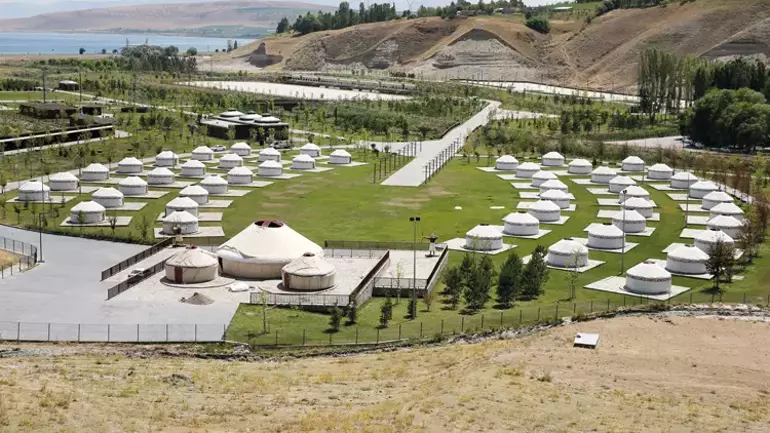 Kabine toplantısı için Ahlat’ta otağlar kuruluyor