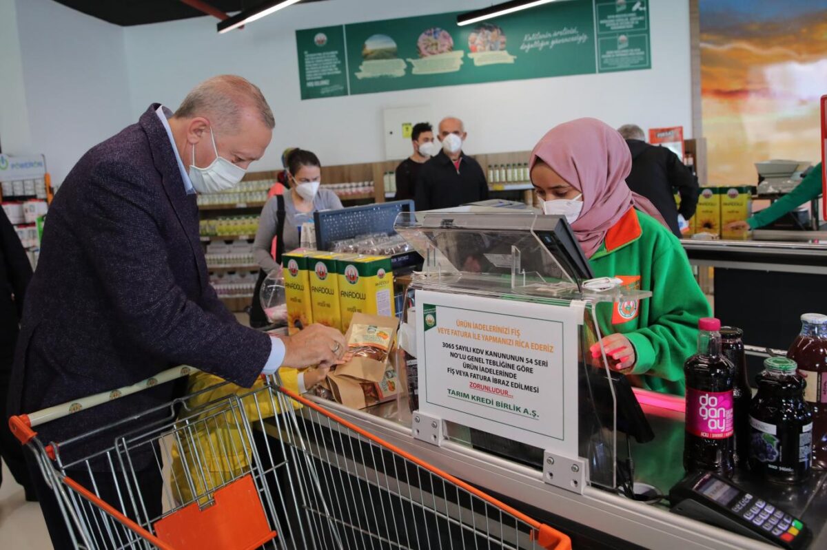 “Erdoğan’ın 1002 TL’ye yaptığı alışveriş, bugün 7 bin TL’ye yükseldi” 2 “Erdoğan’ın 1002 TL’ye yaptığı alışveriş, bugün 7 bin TL’ye yükseldi”