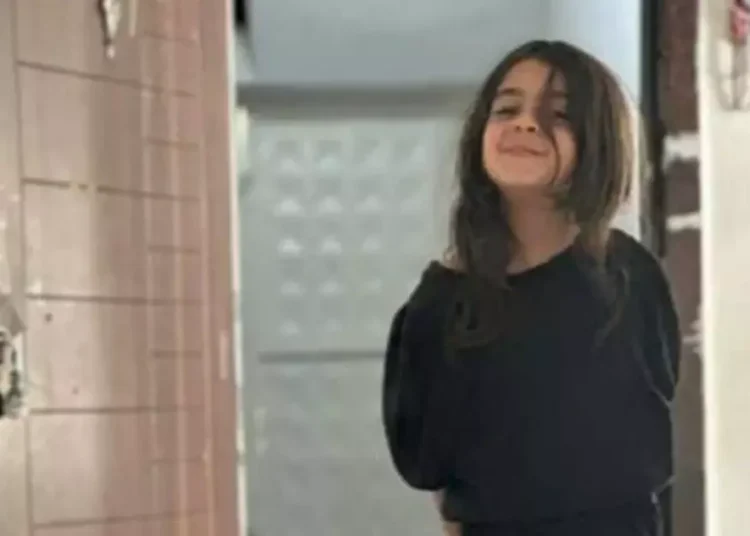 Her yer karış karış aranıyor; kayıp Narin'den 5 gündür haber yok! 1 Her yer karış karış aranıyor; kayıp Narin’den 5 gündür haber yok!
