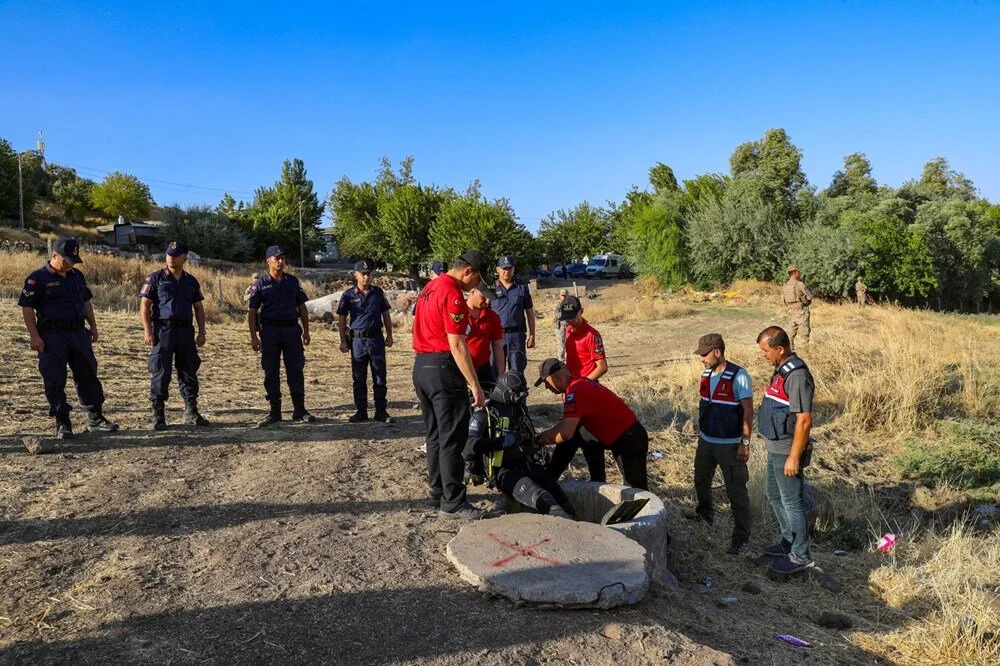 Kayıp Narin’de son durum; amcası gözaltına alındı 3 Kayıp Narin’de son durum; amcası gözaltına alındı