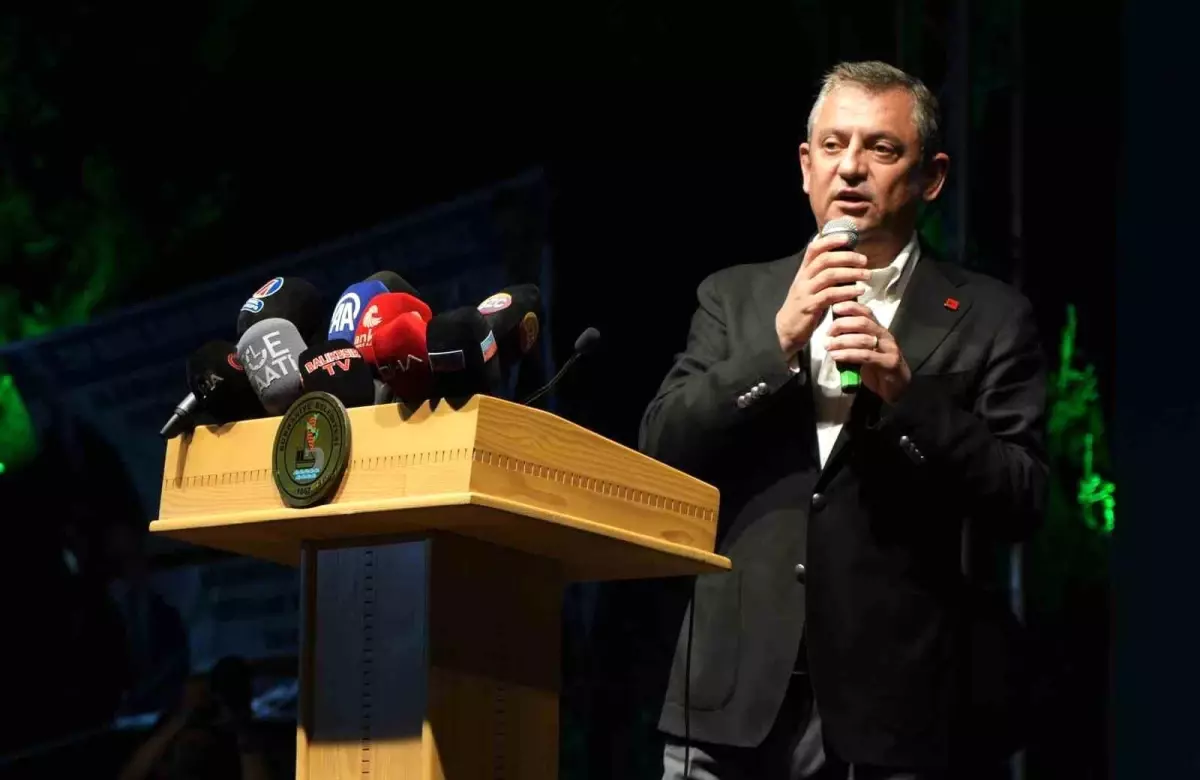 Özgür Özel’den ‘ayrımcılık’ mesajı: ‘Dilara da Dilruba da bizimdir’ 2 Özgür Özel’den ‘ayrımcılık’ mesajı: ‘Dilara da Dilruba da bizimdir’