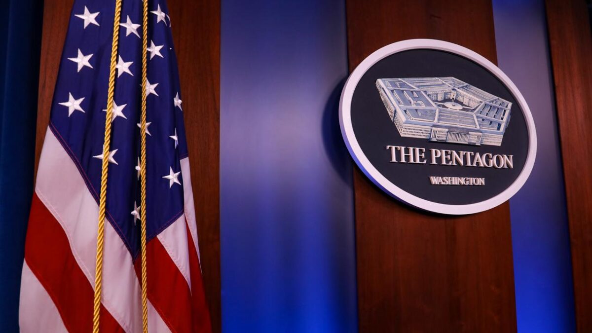 Türk mühendis, Pentagon’un gizli belgelerini kaçırmakla suçlanıyor 2 Türk mühendis, Pentagon’un gizli belgelerini kaçırmakla suçlanıyor