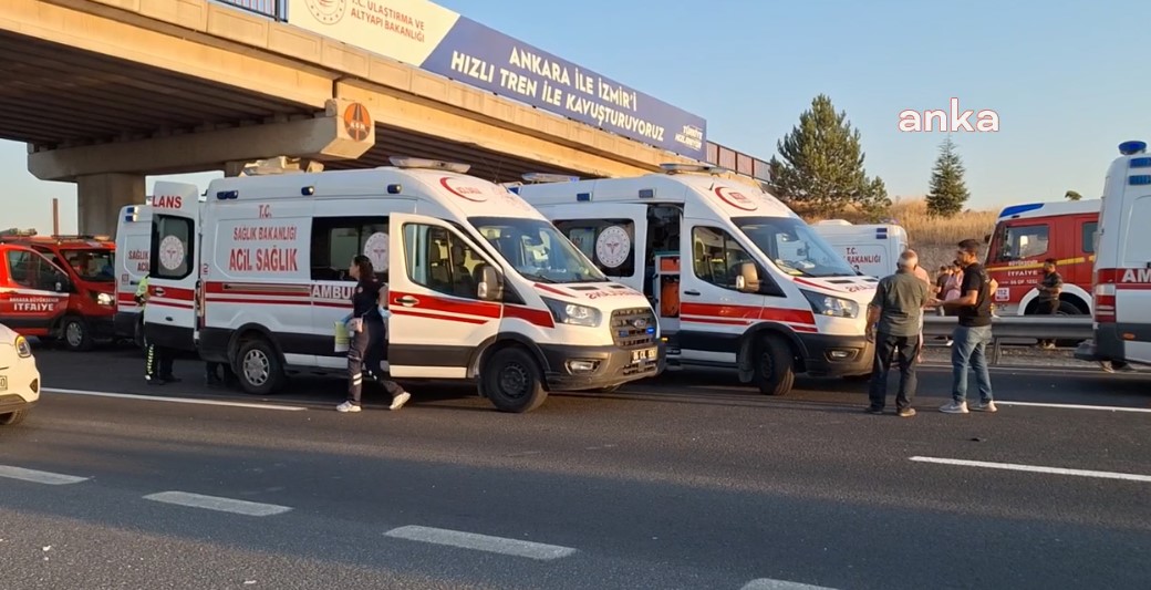 Otobüs köprü ayağına çarptı: 9 kişi hayatını kaybetti, 26 yaralı 4 Otobüs köprü ayağına çarptı: 9 kişi hayatını kaybetti, 26 yaralı