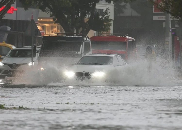 Meteoroloji’den 3 şehre sel ve su baskını uyarısı!