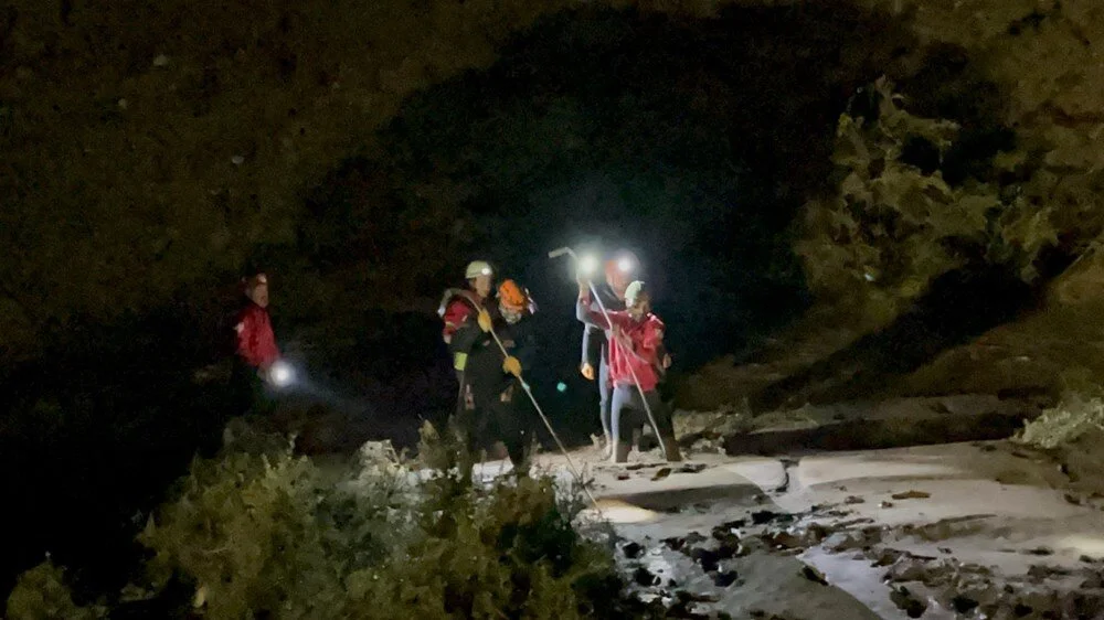 Kırşehir, Nevşehir ve Kayseri'de yaz yağışı sel getirdi: 1 kişi öldü, 1 kişi kayıp 4 Kırşehir, Nevşehir ve Kayseri'de yaz yağışı sel getirdi: 1 kişi öldü, 1 kişi kayıp