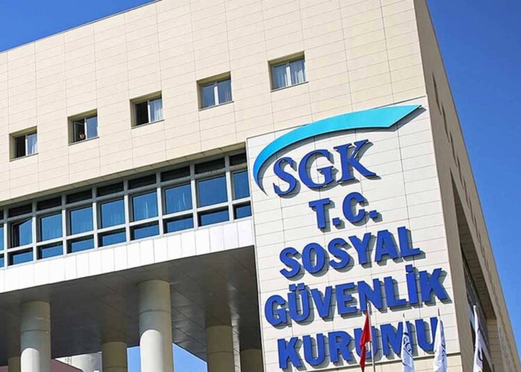 SGK'den IBAN uyarısı: Bu SMS'lere itibar etmeyin 1 SGK’den IBAN uyarısı: Bu SMS’lere itibar etmeyin