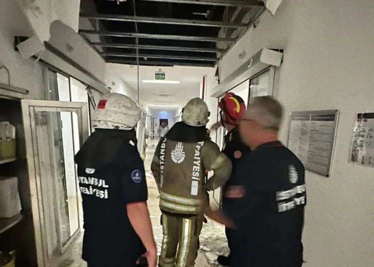 Havalimanı arazisindeki hastanenin tavanı çöktü: Bir bebek hayatını kaybetti 1 Havalimanı arazisindeki hastanenin tavanı çöktü: Bir bebek hayatını kaybetti
