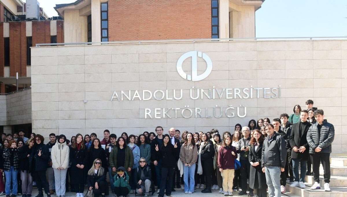 Üniversitelere e-kayıtlar başladı 5 Üniversitelere e-kayıtlar başladı