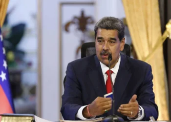 Maduro, X’in 10 günlüğüne kapatılması için talimat verdi