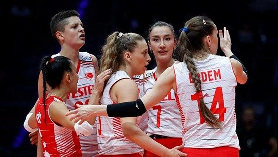 Filenin Sultanları, yarı final maçına çıkıyor: Rakip yine İtalya! 4 Filenin Sultanları, yarı final maçına çıkıyor: Rakip yine İtalya!
