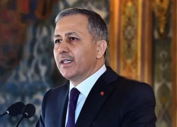 Saygı Öztürk: Ali Yerlikaya’nın konutundaki yabancılar kim, tuzak mı kuruldu?