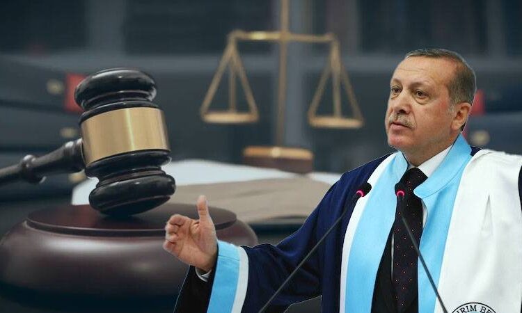 Sınavda Erdoğan'la ilgili şık veren öğretim görevlisine hakaretten dava açıldı 1 Sınavda Erdoğan’la ilgili şık veren öğretim görevlisine hakaretten dava açıldı