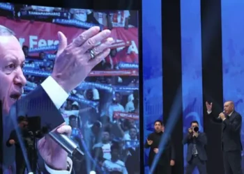 Kongre çalışmaları başladı: Erdoğan, AKP’nin “A takımında” değişiklik planlıyor