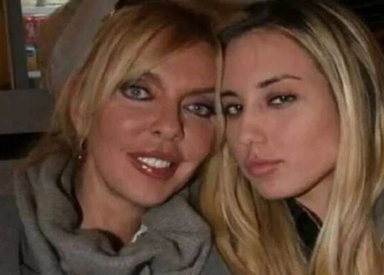 Ahu Tuğba'nın kızı: Annemin bedeni çürütüldü 1 Ahu Tuğba’nın kızı: Annemin bedeni çürütüldü