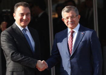 Babacan, “Gelecek Partisi’yle görüşüyoruz” dedi: Meclis’e yeni bir merkez sağ parti mi geliyor?