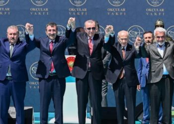 Hüsnü Yusuf Turabiç yazdı l Bahçeli: CHP’ye pembe yakışır…