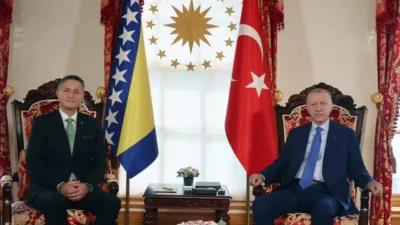 Bosna Hersek’e girişte pasaport zorunluluğu kalkıyor; kimlikle girilebilecek 2 Bosna Hersek’e girişte pasaport zorunluluğu kalkıyor; kimlikle girilebilecek