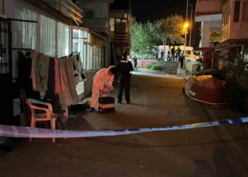 Polisle çatışmaya girdi, yakalanacağını anlayınca kendini vurdu
