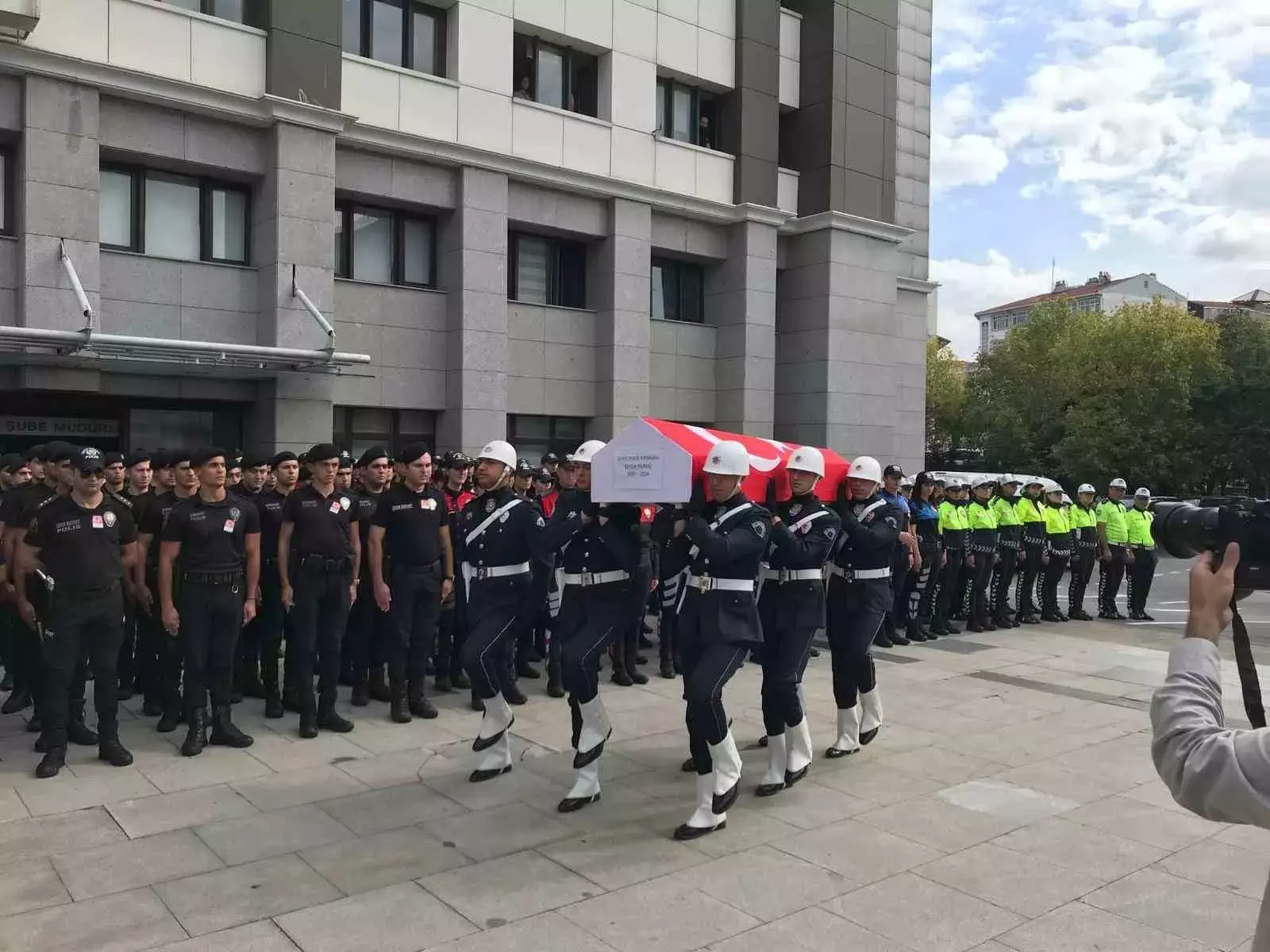 Şehit Polis Şeyda Yılmaz, memleketinde toprağa verildi