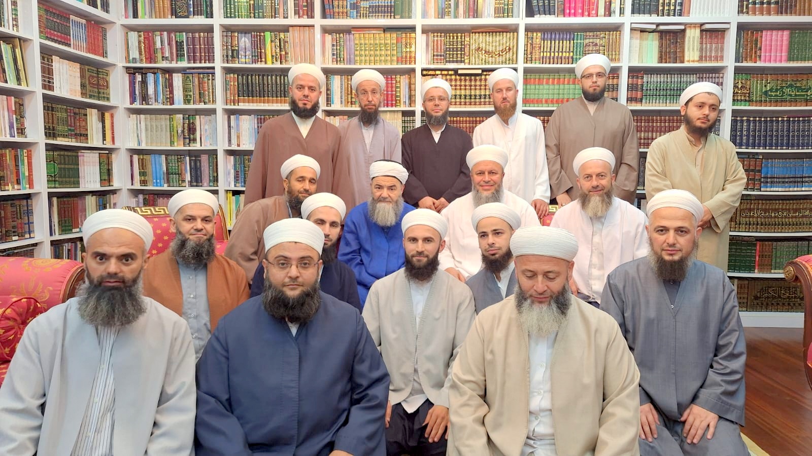 Cübbeli Ahmet, İsmailağa'dan kopan hocaların ‘geçmiş olsun’a geldiğini açıkladı; isimlerini duyurdu 3 Cübbeli Ahmet, İsmailağa'dan kopan hocaların ‘geçmiş olsun’a geldiğini açıkladı; isimlerini duyurdu
