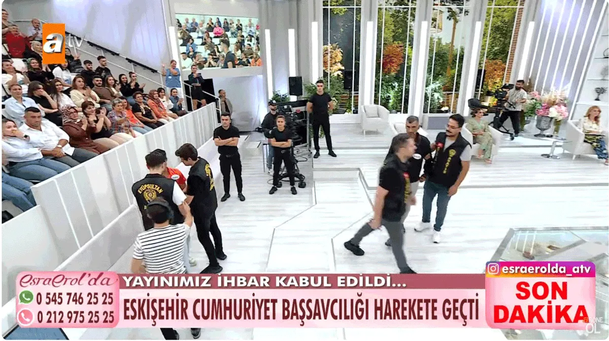 14 yaşındaki zihinsel engelli kızını, 2 bilezik 1 yüzük karşılığı Afgan gencine vermiş! 4 14 yaşındaki zihinsel engelli kızını, 2 bilezik 1 yüzük karşılığı Afgan gencine vermiş!