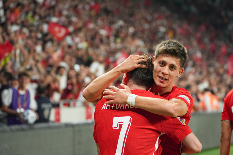 İzmir'de Kerem'in gecesi; Türkiye İzlanda’yı 3-1 mağlup etti