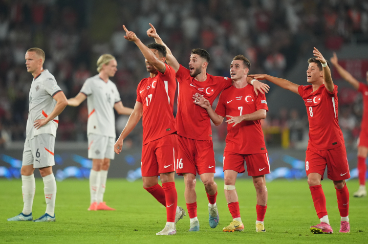 İzmir'de Kerem'in gecesi; Türkiye İzlanda’yı 3-1 mağlup etti