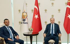 Kılıçdaroğlu’ndan Özel’e eleştiri: CHP, bu çarka payanda olacak bir parti değil 2 Kılıçdaroğlu’ndan Özel’e eleştiri: CHP, bu çarka payanda olacak bir parti değil