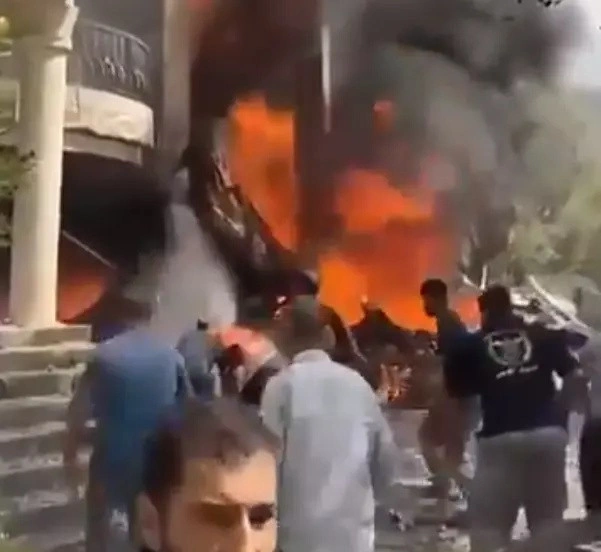 İsrail Lübnan’a bomba yağdırdı: 356 ölü, binlerce yaralı 2 İsrail Lübnan’a bomba yağdırdı: 356 ölü, binlerce yaralı