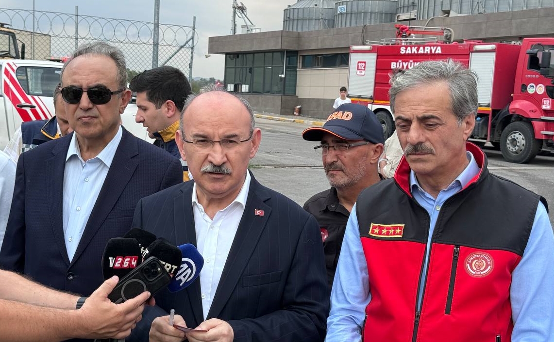 Patlayan makarna fabrikasında 1 işçinin cesedi bulundu 5 Patlayan makarna fabrikasında 1 işçinin cesedi bulundu
