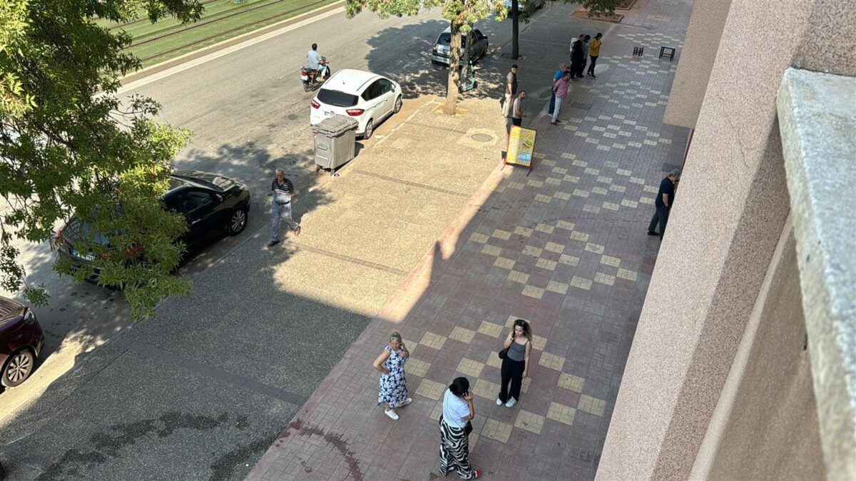 Kahramanmaraş'ta 5 büyüklüğünde deprem 2 Kahramanmaraş'ta 5 büyüklüğünde deprem