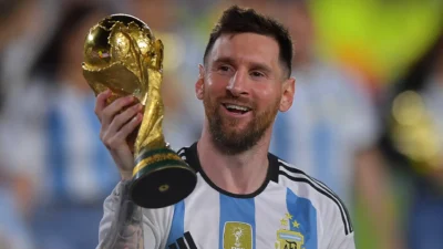 Ronaldo'nun sosyal medyada takipçi sayısı 1 milyara ulaştı 3 Ronaldo'nun sosyal medyada takipçi sayısı 1 milyara ulaştı