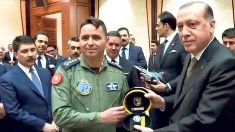 Mustafa Kemal videosuna karşı Konya Jet Üssü’nden ‘sayın cumhurbaşkanım’ mesajı! 3 Mustafa Kemal videosuna karşı Konya Jet Üssü’nden ‘sayın cumhurbaşkanım’ mesajı!