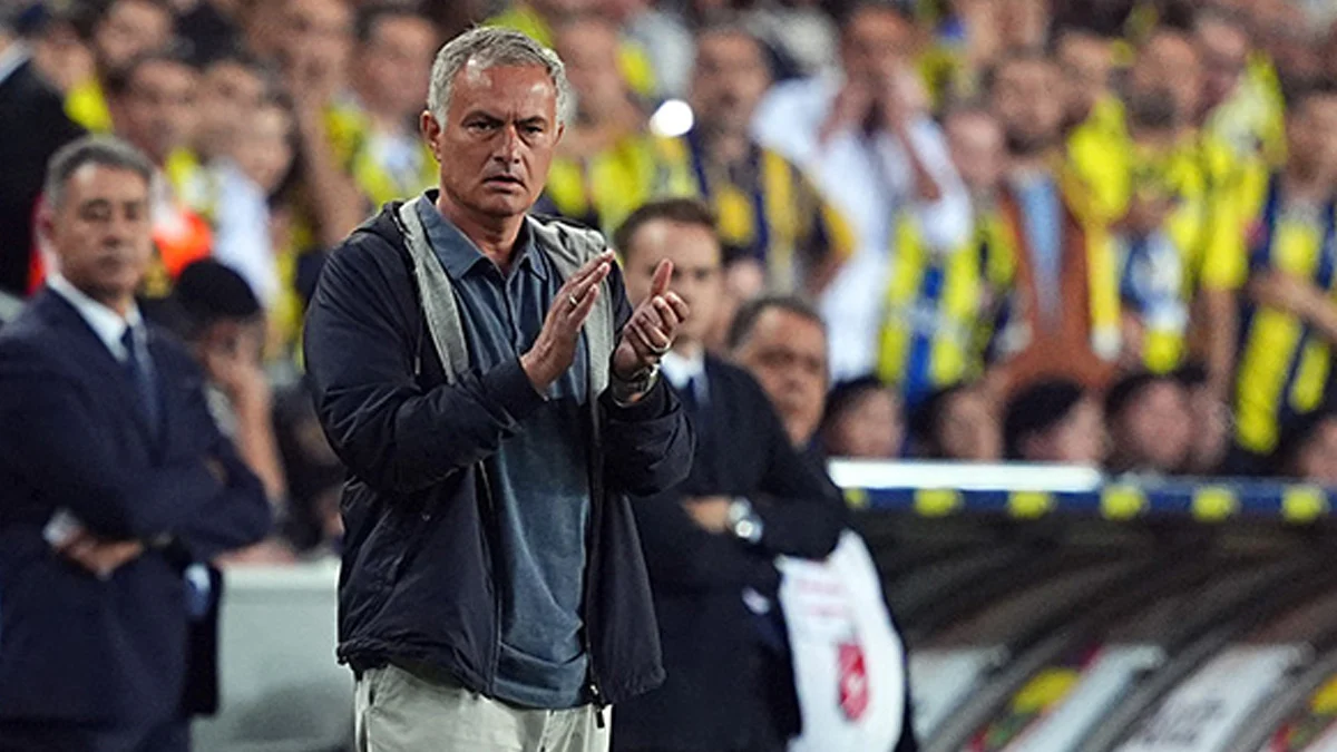 Mourinho'dan Fenerbahçe taraftarını kızdıran açıklama 2 Mourinho'dan Fenerbahçe taraftarını kızdıran açıklama