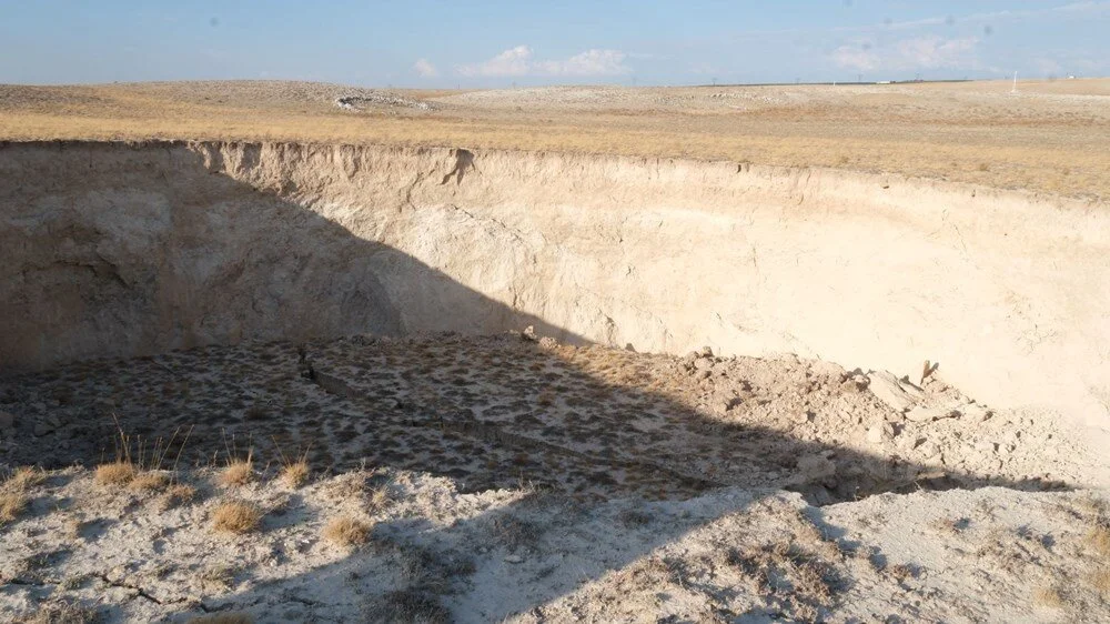 Konya’da 2 yeni dev obruk: Çapı 100, derinliği 10 metre! 4 Konya’da 2 yeni dev obruk: Çapı 100, derinliği 10 metre!