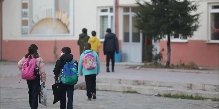 Suna Yaman yazdı I Öğrenciler okula aç gidiyor: Yetersiz beslenmenin tehlikeleri 1 Suna Yaman yazdı I Öğrenciler okula aç gidiyor: Yetersiz beslenmenin tehlikeleri