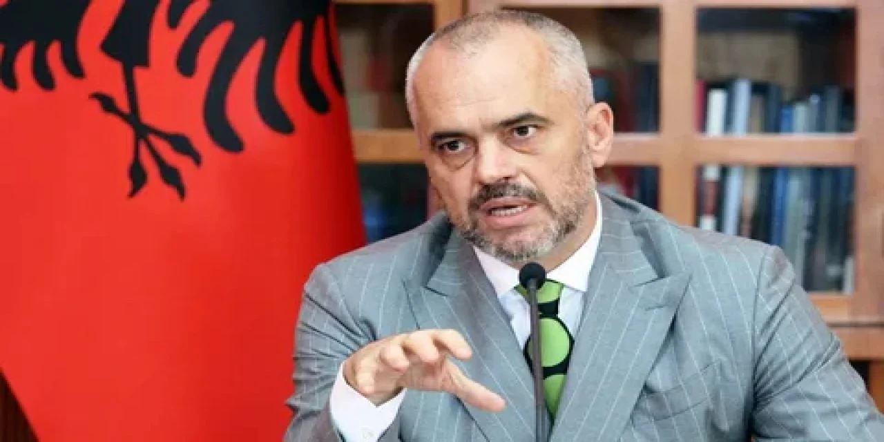 Arnavutluk Başbakanı Edi Rama: 'Vatikan tipi Bektaşi Devleti kuruyoruz’ 2 Arnavutluk Başbakanı Edi Rama: 'Vatikan tipi Bektaşi Devleti kuruyoruz’